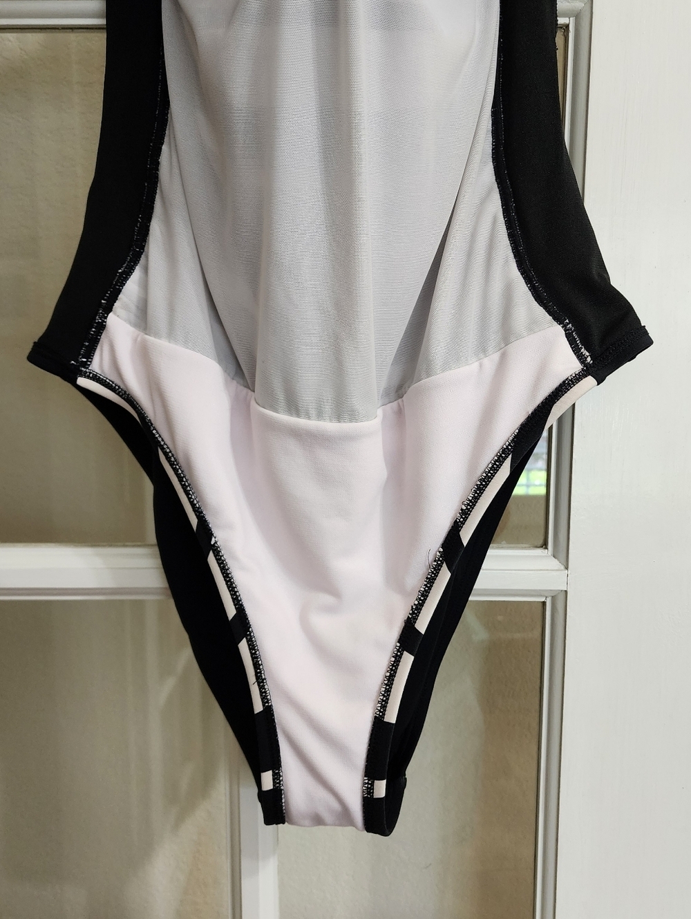 Liz Claiborne 20W Black White Striped Tummy Control Halter Swimsuit - Picture 11 of 15